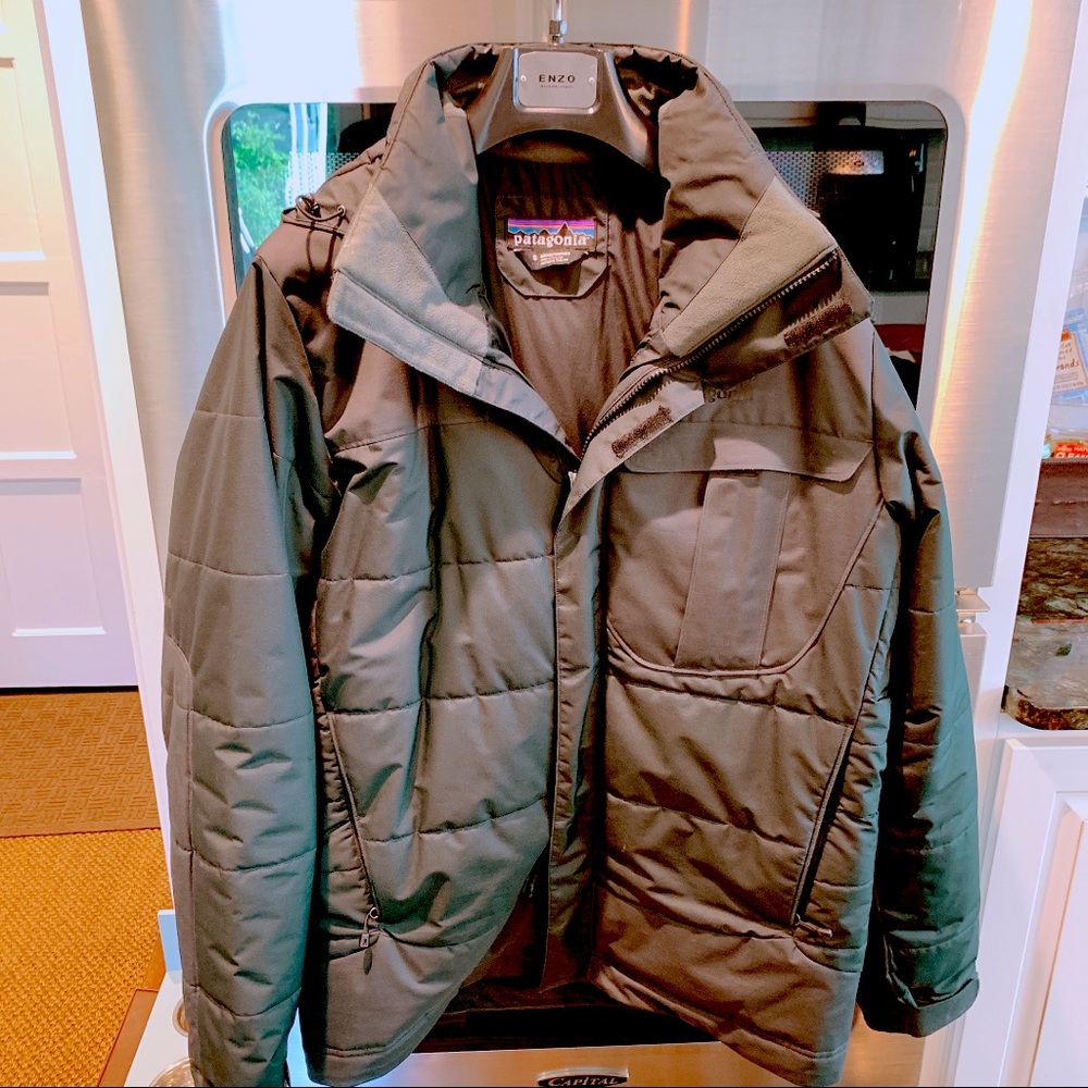 PATAGONIA Men’s Winter Parka Grey Fits like a M
